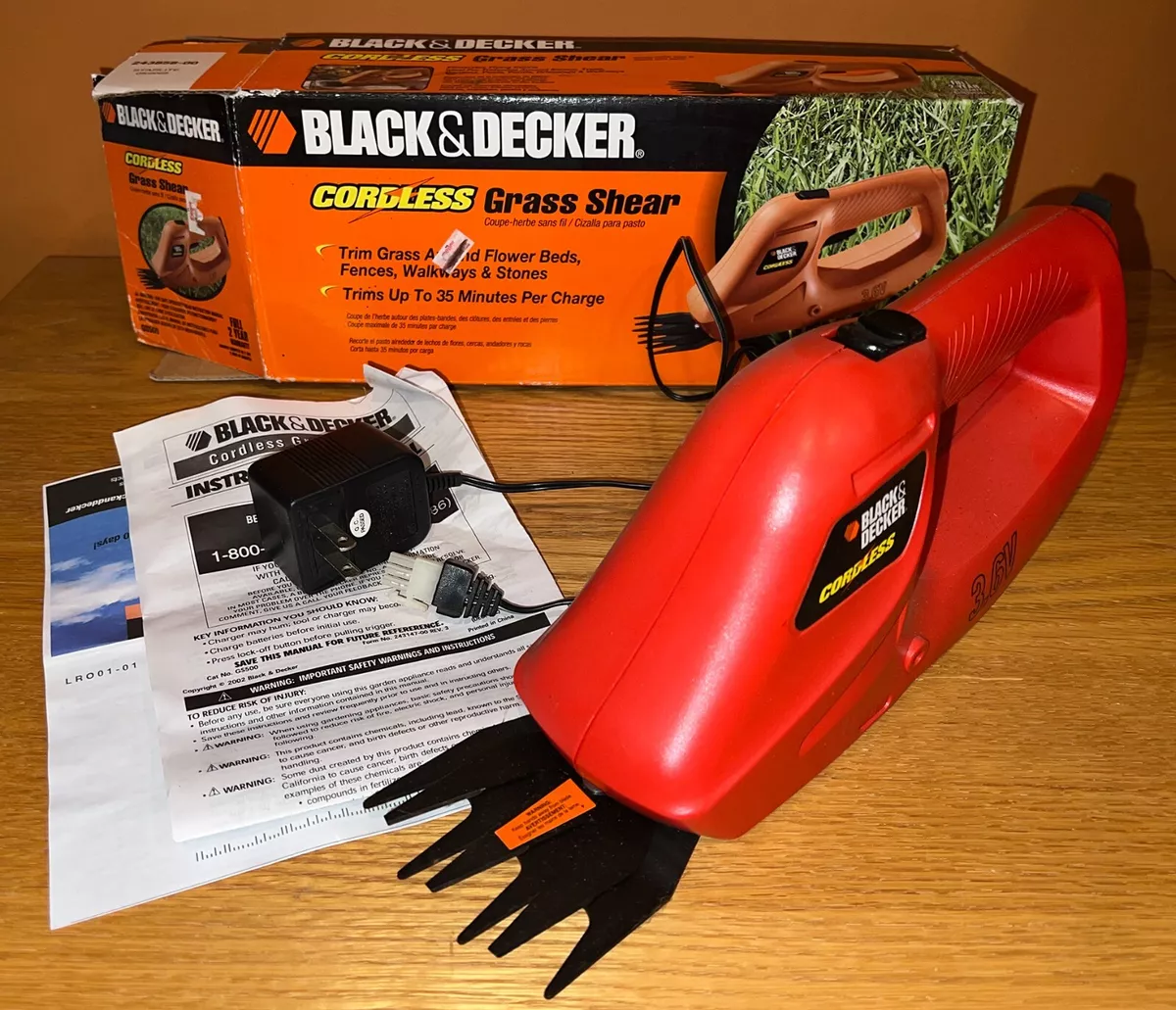 Vintage Black Decker Cordless Grass Shear Model GS500 Trimmer w/Box