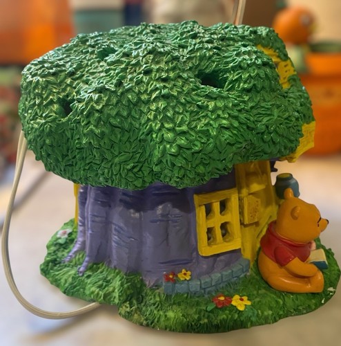 VINTAGE DISNEY WINNIE THE POOH Mr Sanders Tree House Resin Night Light Lamp 5.5" - Picture 4 of 20