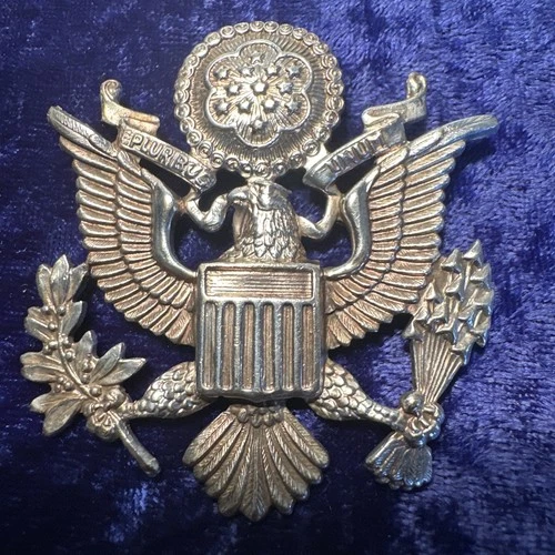 USA Army WW2 Type Officer's Cap Badge