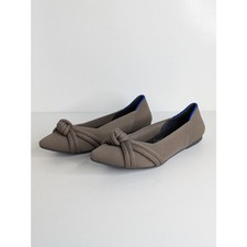 Bailarina plana de ballet Rothy's Knot Point II 7,5 bronceada detalle de nudo sin cordones