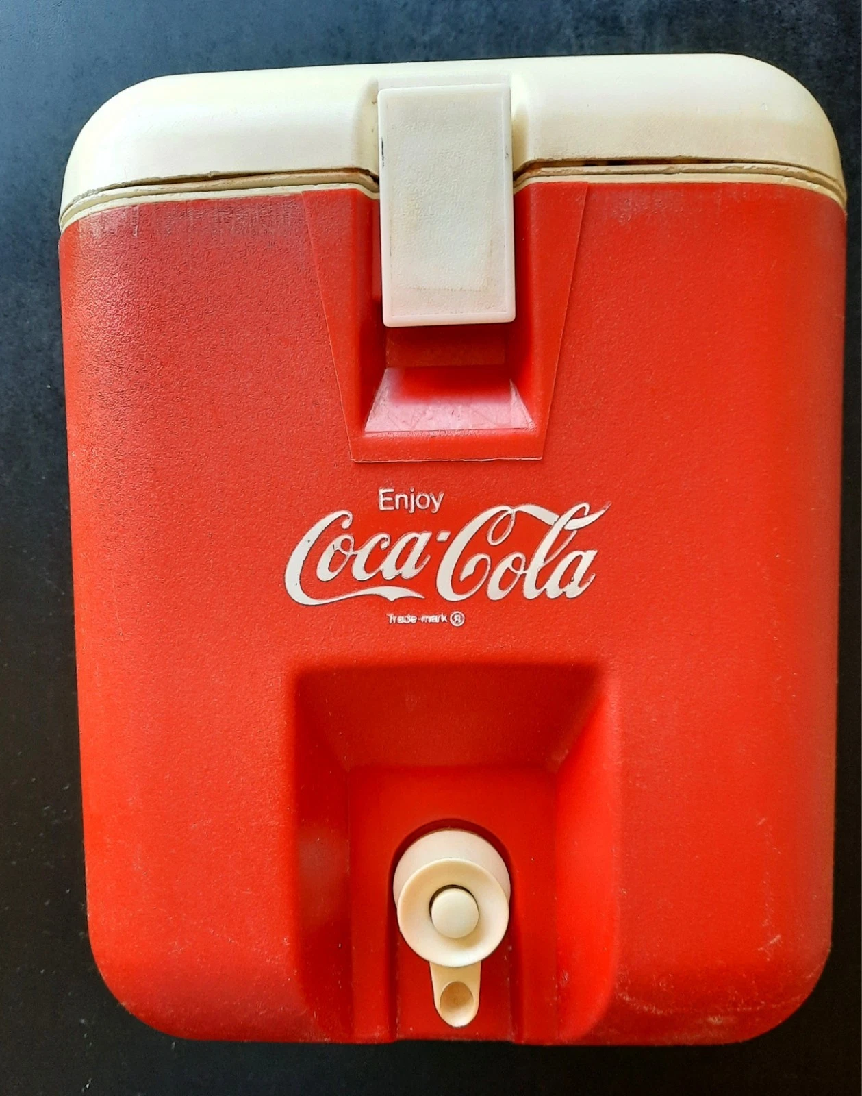 Vintage COCA COLA Coke Square Igloo Cooler Drink Dispenser Portable Handle 1978