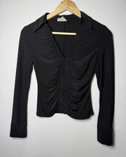 Meraki Black Solid V-Neck Ruched Button Long ...