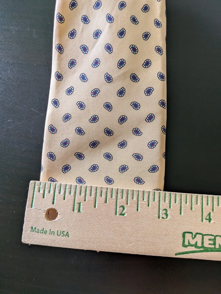 Chadwick By Wembley Yellow Paisley Print Tie Necktie 52" - Image 4 of 4