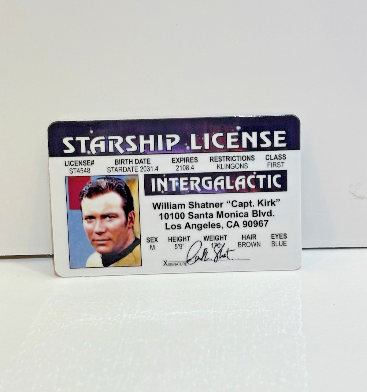 Capitano Kirk Star Trek licenza nave stellare Enterprise novità ID William Shatner
