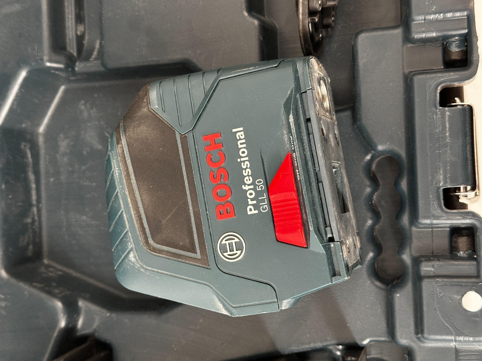 BOSCH GLL50-20G 65 Ft Green-Beam Self-Leveling Cross-Line Laser