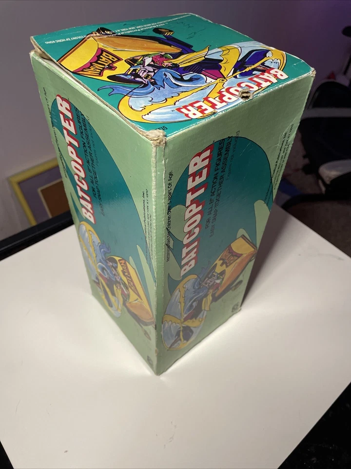 Juguetes de colección MEGO BATCOPTER Figuras de acción Batman Helicóptero Paquete CAJA Foto 2 de 4