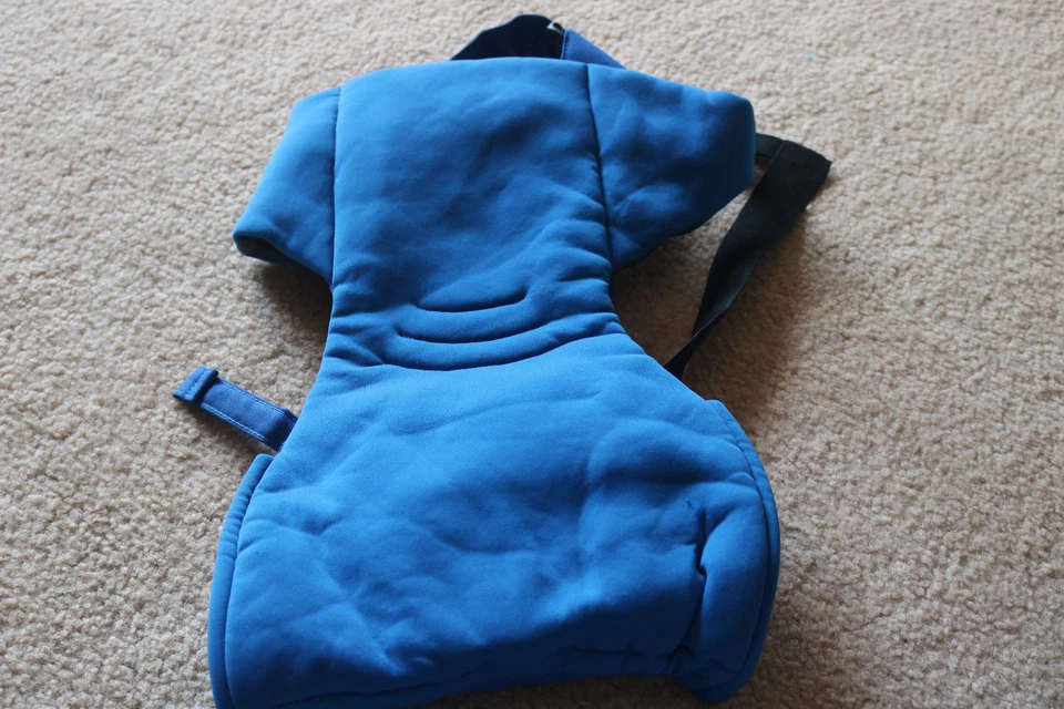 / Mochila portabebés Chicco azul Foto 2 de 4