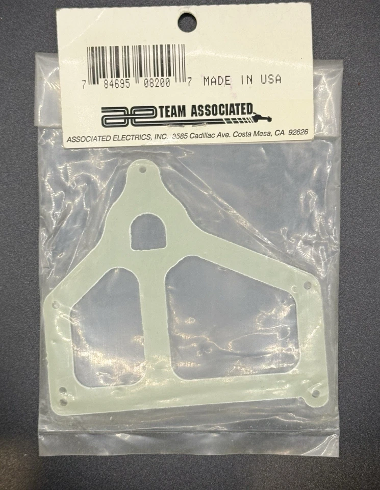 Team Associated Vintage 8200 Fiberglass Rear Upper Brace RC10L Pan Car - Image 2 of 3