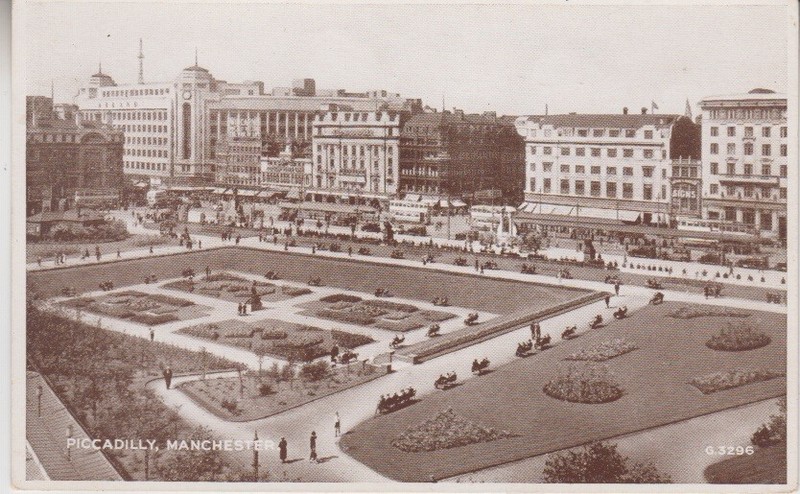 Piccadilly, Manchester. By Valentine's. # G 3296. Vintage