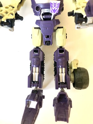 トランスフォーマー　Construct-Bots Blitzwing New Hasbro Transformers Construct-Bots Blitzwing Sealed 67pc