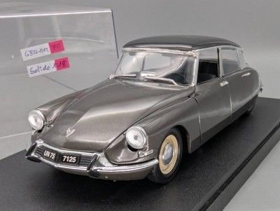 Modellautos 1:18 Solido Citroen DS 19 1963 mit Vitrine