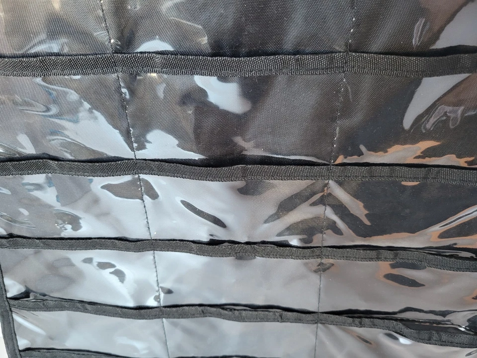 Organizador colgante de joyas con 33 bolsillos en frt y 17 colgadores de collar en la parte posterior negro Foto 4 de 4