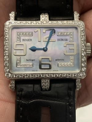 ROGER DUBUIS, 18K WHITE GOLD, DIAMOND,  MOTHER-OF-PEARL DIAL. #8/28. Watch Only