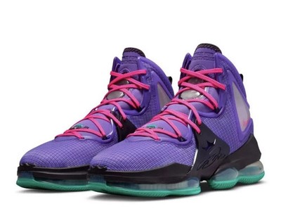 Nike Lebron XIX Wild Berry/Hyper Pink Basketball Shoe Mens Size 11 CZ0203 500