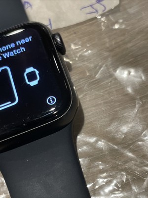 Apple Watch SE (GPS + Cellular) 40mm Space Gray Case with Midnight