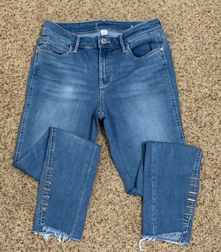 Skinny Twisted jeans light wash raw hem 
