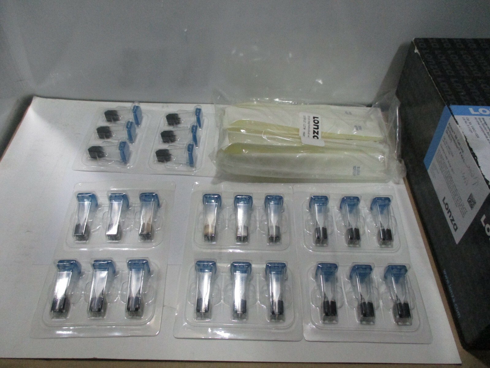 LONZA V4XC1024 F11331 E Cell Line 4DNucleofectorTM X Kit L (24RCT