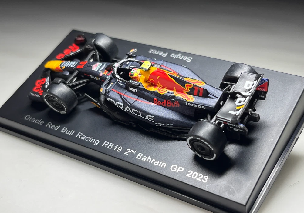 Spark 1:64 Oracle Red Bull Racing RB19 2nd Bahrain GP 2023