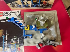 LEGO VINTAGE SPACE 483 - ALPHA-1 ROCKET BASE - COMPLETE WITH BOX INSTR INSERTS