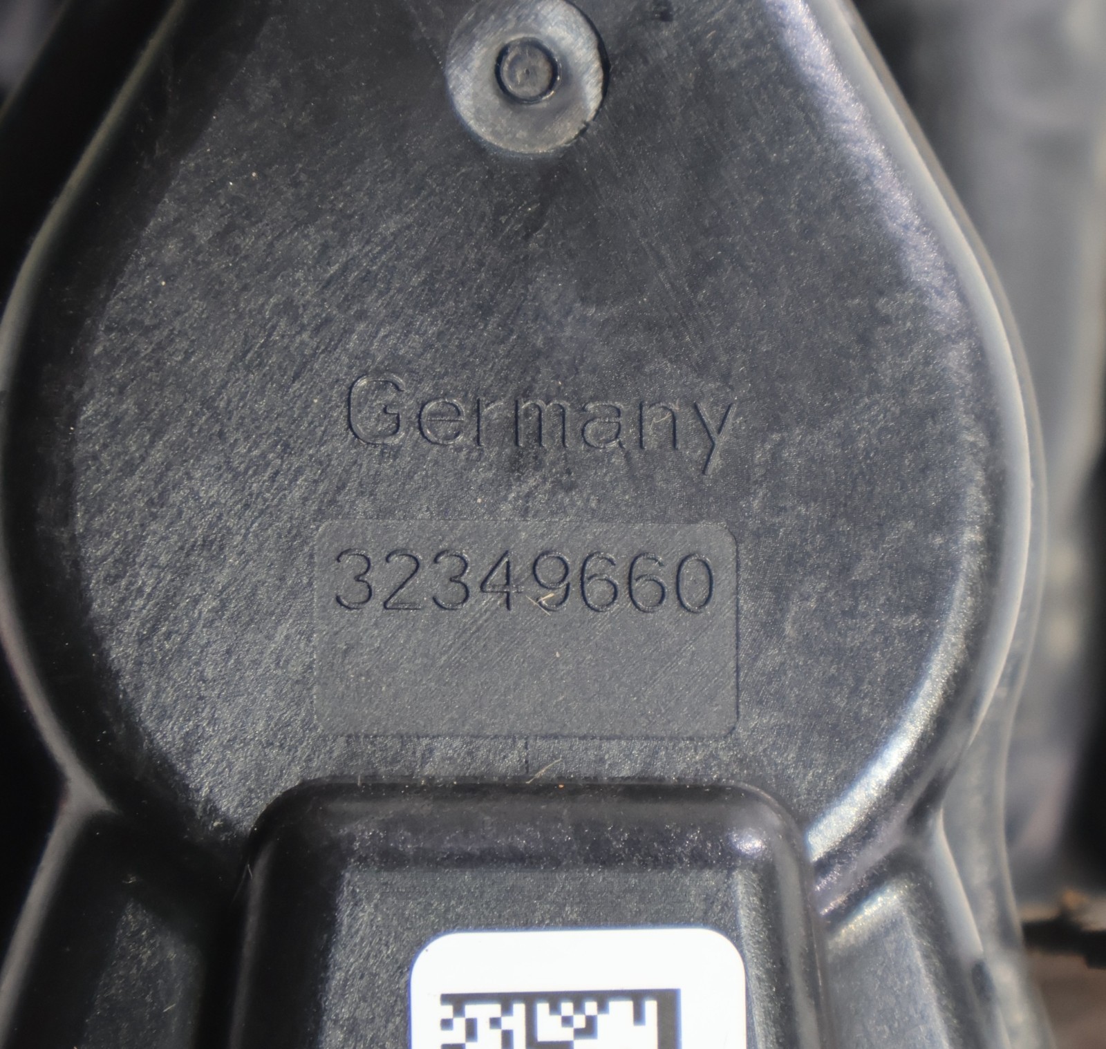 2014 - 2020 BMW i8 I12 REAR LEFT DRIVER SIDE BRAKE CALIPER OEM