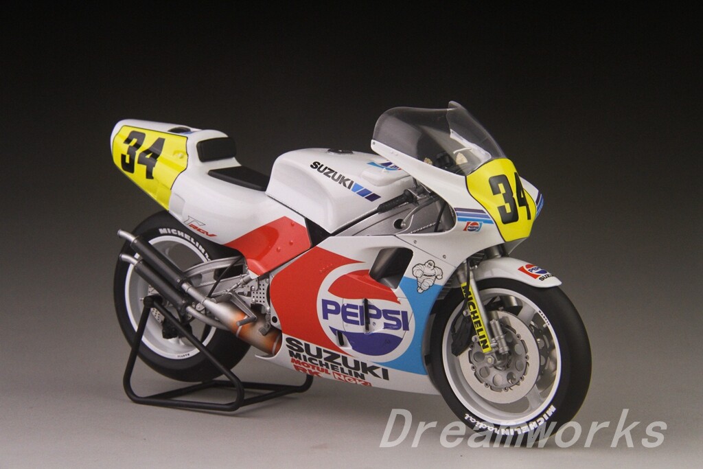 Award winner Built Fujimi 1/12 Suzuki RGV-Gamma XR74 Pepsi +