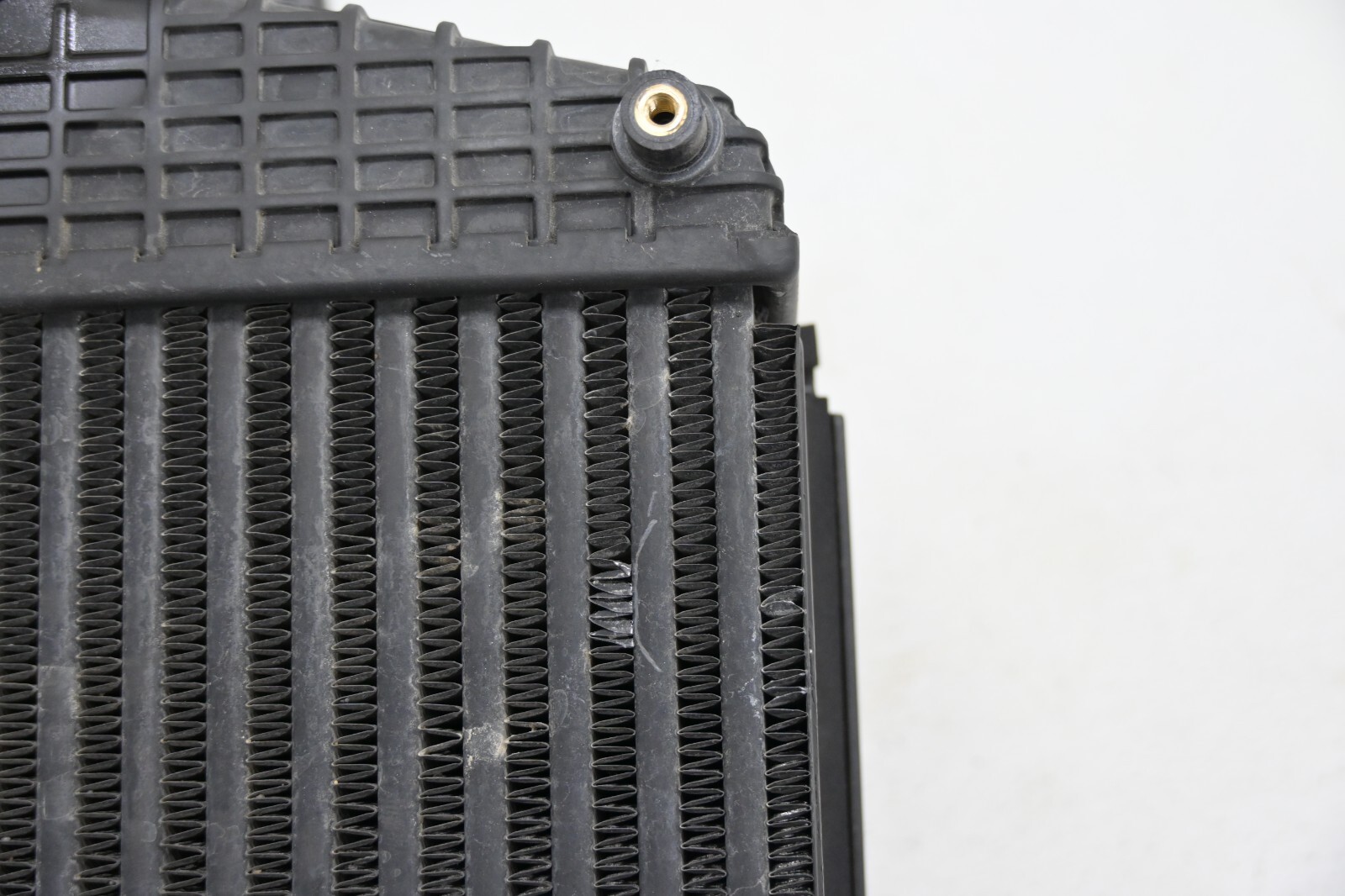 ⭐ 14-20 Maserati Ghibli Right Passenger Radiator Cooler Intercooler Unit Oem