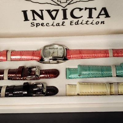 Womens Invicta Lupah Special Edition Silver Tone Watch MOP 5168 w/5 Bands