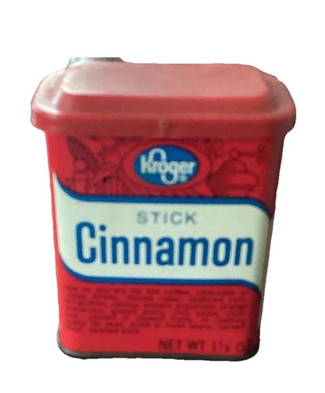 Kroger Stick Cinnamon Tin 1 1/8 Oz.