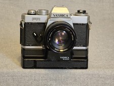 Yashica FR mit 1:1.7/50 Yashica Lens und Wind...