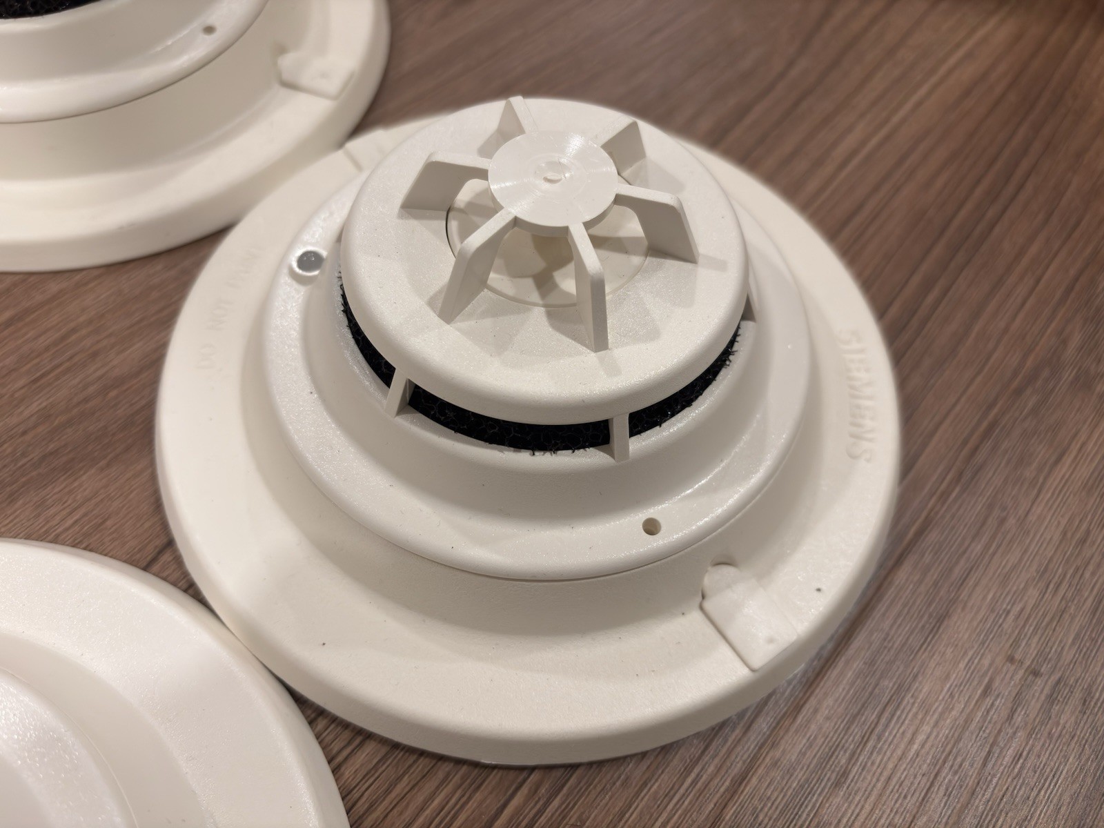 Siemens 500-033290 / HFP-11 Smoke Detector (See Description)