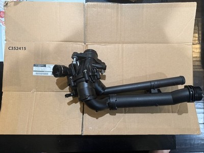 Genuine Benz Thermostat For Benz Metris Infiniti Q50 Q60 2742003300 2742000615