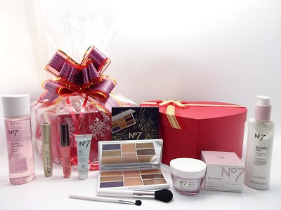 No7 Luxus Beauty Paket Geschenkkorb für Frauen + gratis Kristallring