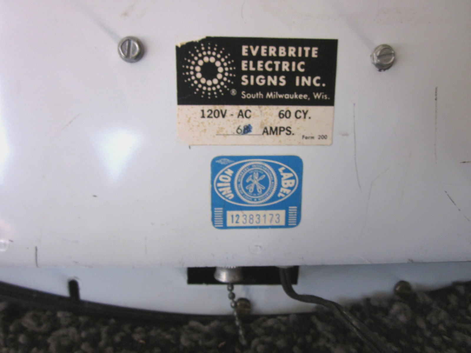 rare 1970 ON TAP SCHLITZ MALT LIQUOR BULL Motion Moving Beer Bar Pub Sign COOL!!