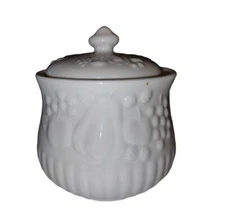 Vintage Libbey White Fruit Embossed Sugar Bowl 3 1/4” Tall Canister