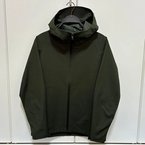 UNIQLO BlockTech Parka 3D Cut Olive Mens Size S Near Mint Japan - product listing photo