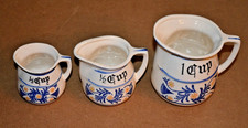Set Of 3 1960’s Ceramic Blue Onion Royal Sealy Heritage Measuring Cup Pitchers