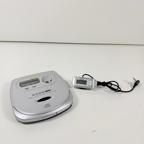 Aiwa Compact Disc Player Walkman XP-V74 & RC-V74 Headphone Jack Tested Working