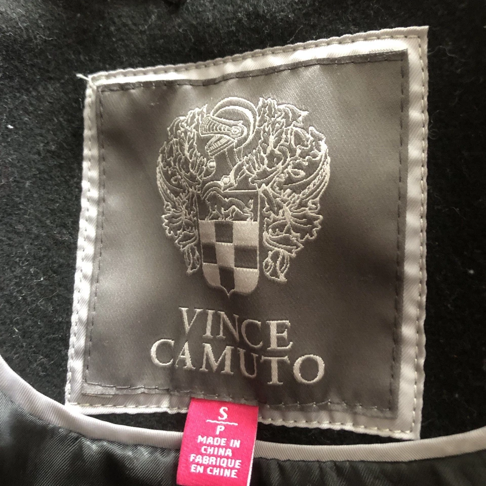Abrigo Vince Camuto Doble Botonadura Foto 2 de 3