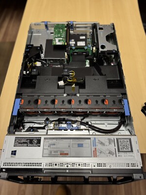 Dell Workstation Precision Rack 7910 2x 6-Core Xeon E5-2620 v3 2,4GHz 16 GB RAM