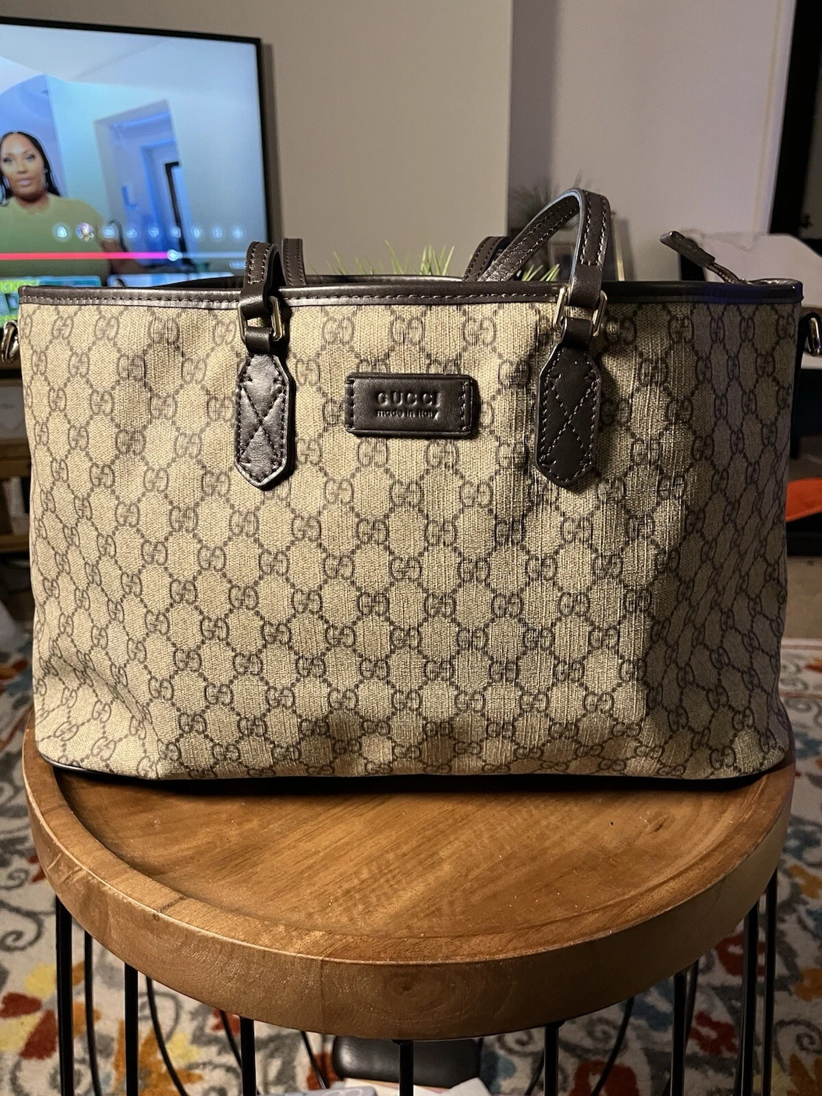 Sac fourre tout moyen convertible The Gucci GG Supreme 