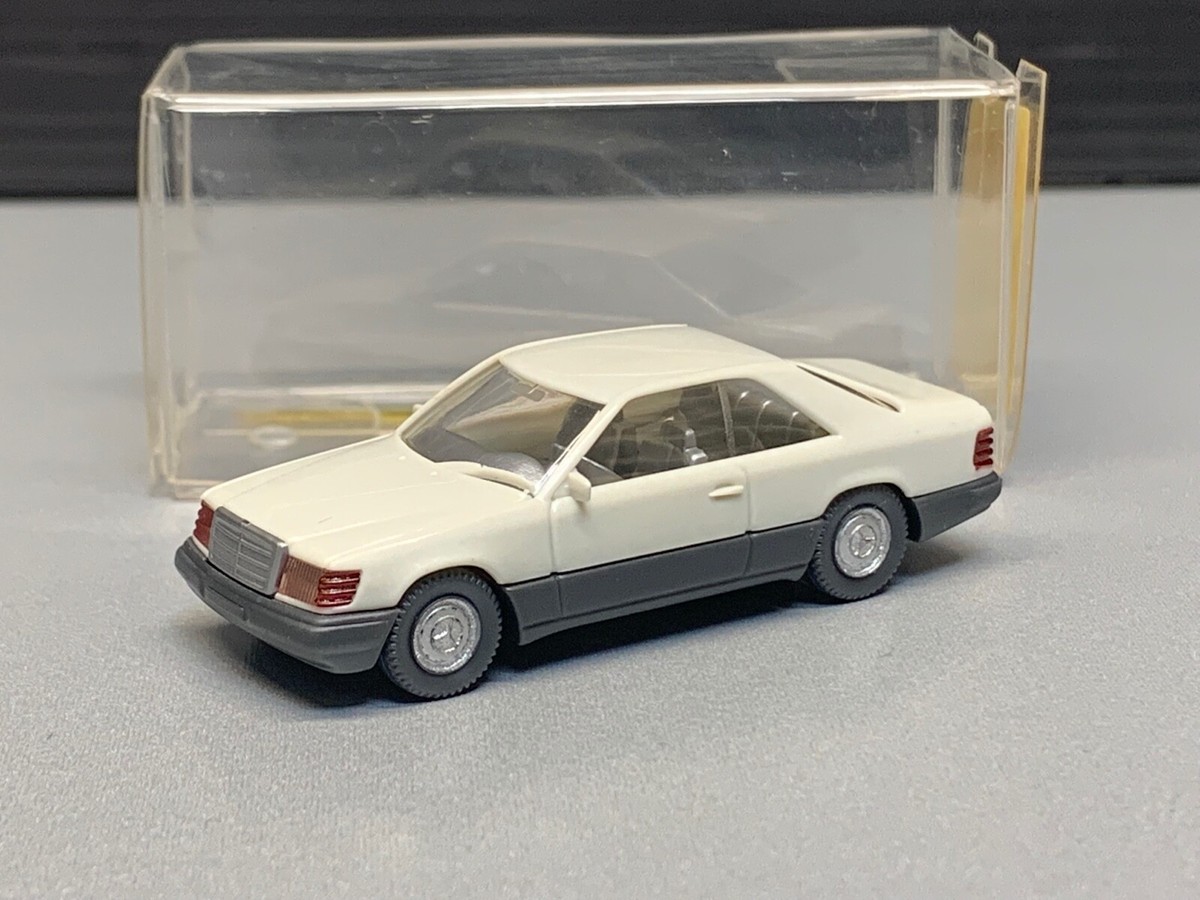 ミニカー WIKING MODELLE Mercedes-Benz 2632 WIKING MODELLE Mercedes-Benz 2632 - メルカリ
