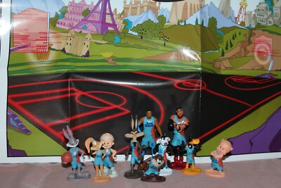 Space Jam A New Legacy Movie Deluxe Figure Set of 10 Figures w/ 4 Backgrounds
