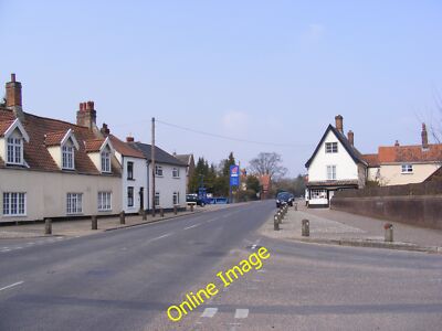 Foto 12x8 B1332 Norwich Road, Brooke Brooke\/TM2899 Blick Richtung Porin c2013