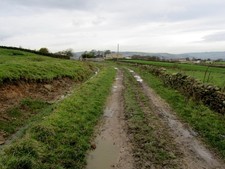 Photo A2 Track heading towards Long Lee Keighley Official name is Moss C c2013