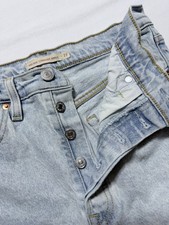 Levi  s Ribcage Straight Ankle Jeans Women  s 27 High Rise Button Fly Light Wash