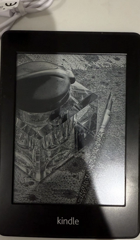 Amazon Kindle Paperwhite 5th Generation 2GB eReader Model EY21 - Image 3 of 4