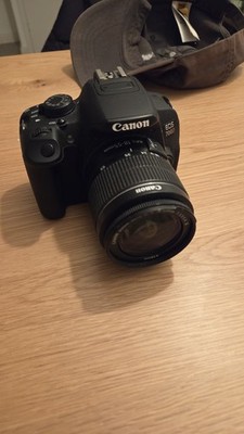 Canon EOS 700D SLR-Digitalkamera - Schwarz (Kit mit EF-S 18-55mm IS ST Objektiv)