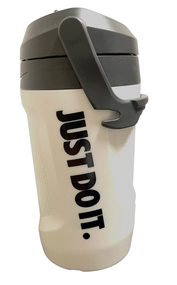  Nike Shaker Bottle, Black : Everything Else