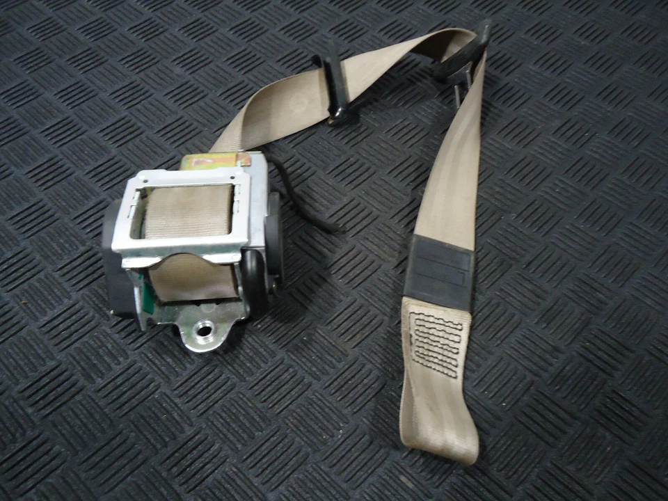 AUDI A4 2005 convertible cinturón de seguridad delantero izquierdo lado del conductor beige Foto 3 de 4