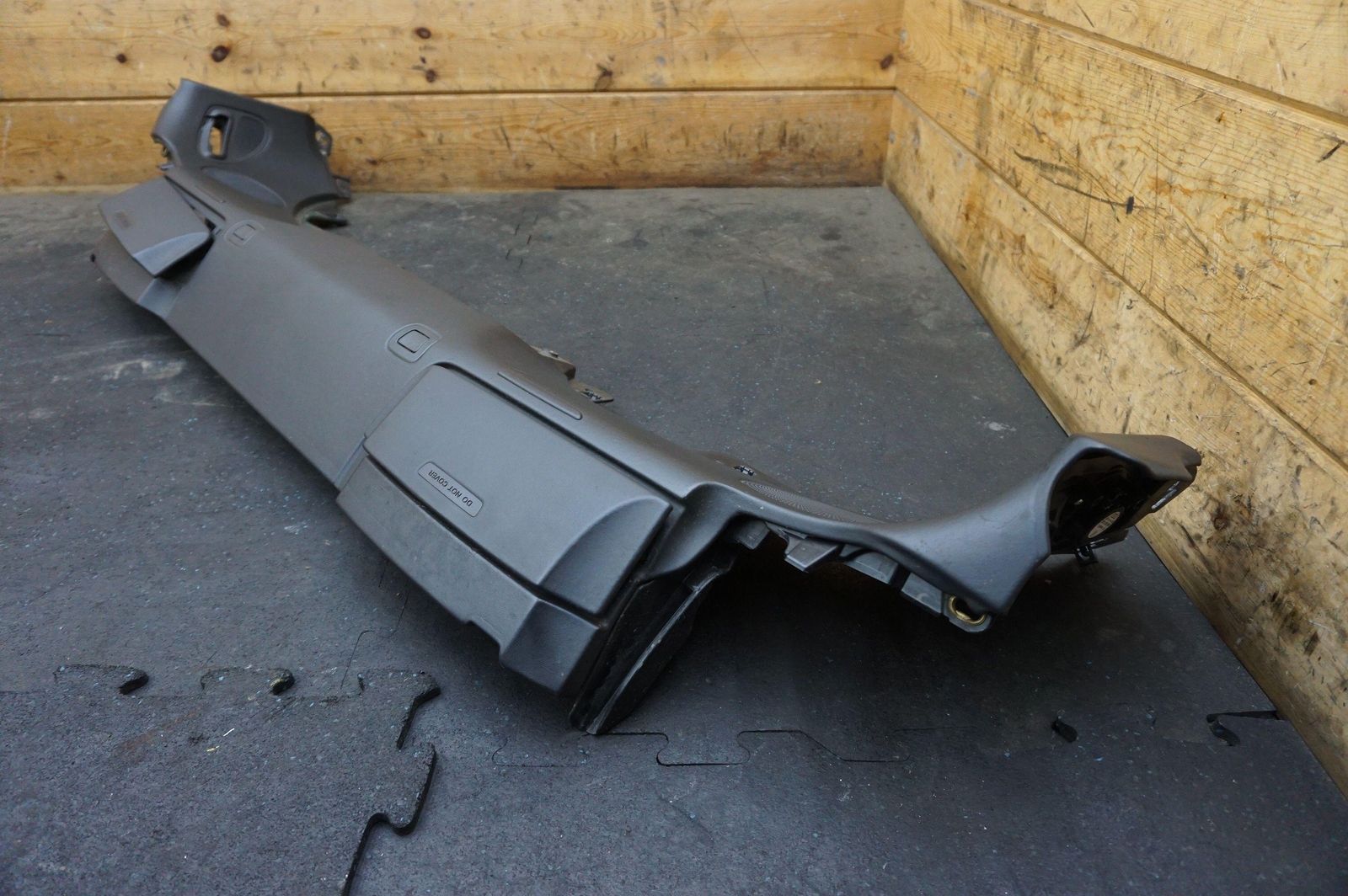Convertible Rear Tray Trim Panel Leather 427867477J33A Audi R8 Type 42 11-15